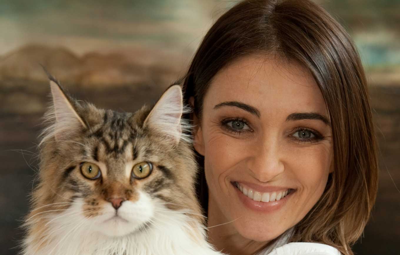 files/6258ba0a791b3242960947c6_Veterinarian-Katrina-Warren.jpg